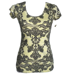 ⛵️ Sunset Sail 5/$15 LOL Vintage Yellow T-shirt -lace graphic